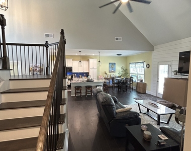 205 Solihull Lane - Photo Thumbnail 16