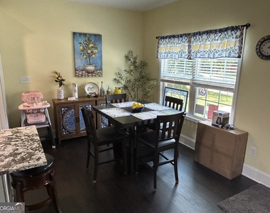 205 Solihull Lane - Photo Thumbnail 17