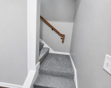 5589 River Road - Photo Thumbnail 27