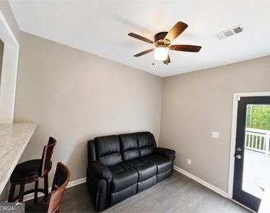 5589 River Road - Photo Thumbnail 16