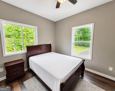 5589 River Road - Photo Thumbnail 19