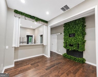 5589 River Road - Photo Thumbnail 18