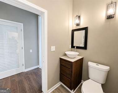 5589 River Road - Photo Thumbnail 21