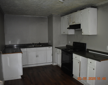 4228 Mark Place - Photo Thumbnail 7