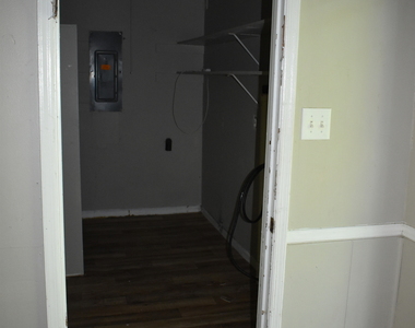 4228 Mark Place - Photo Thumbnail 9