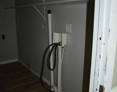 4228 Mark Place - Photo Thumbnail 11