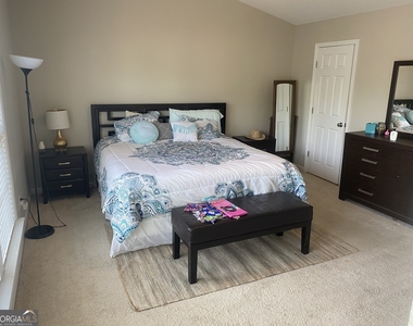 294 Balaban Circle - Photo Thumbnail 17