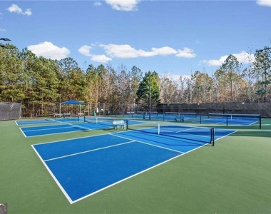294 Balaban Circle - Photo Thumbnail 5