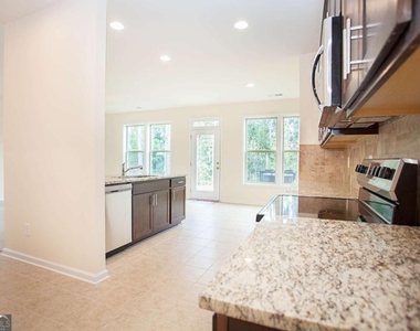 4505 Almanor Circle - Photo Thumbnail 16