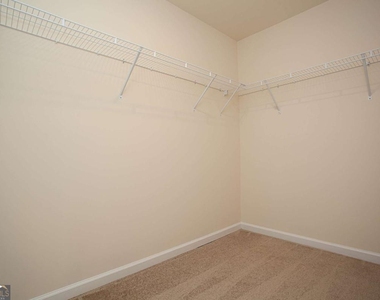 4505 Almanor Circle - Photo Thumbnail 32
