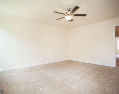 4505 Almanor Circle - Photo Thumbnail 26