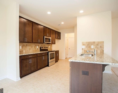 4505 Almanor Circle - Photo Thumbnail 11