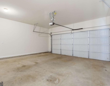 6498 Panasa Court - Photo Thumbnail 33
