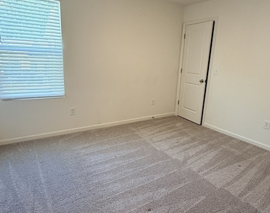 8 Borland Road - Photo Thumbnail 23