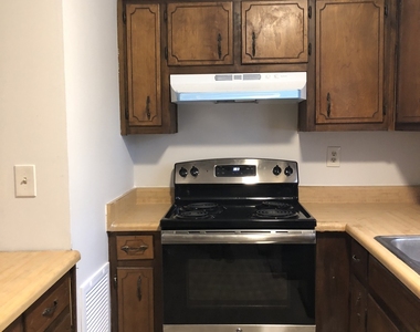 5980 Sherwood Place - Photo Thumbnail 6