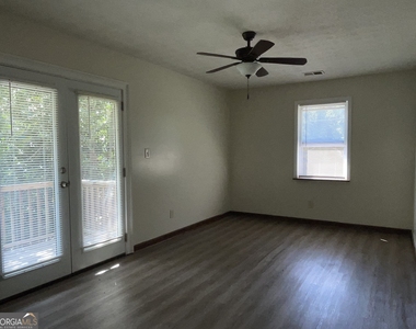 5980 Sherwood Place - Photo Thumbnail 8