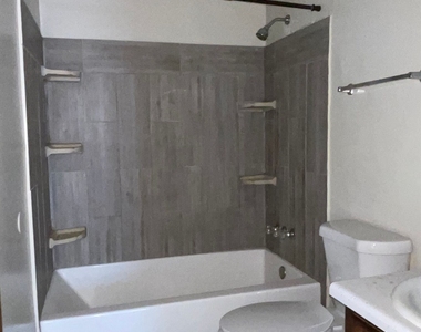 5980 Sherwood Place - Photo Thumbnail 9