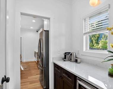 1170 Moton Avenue Sw - Photo Thumbnail 14