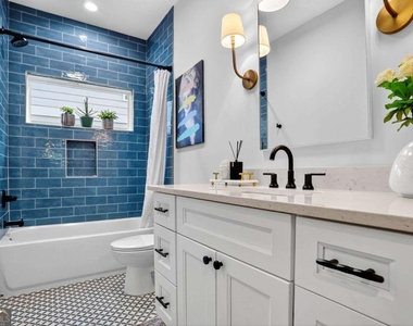 1170 Moton Avenue Sw - Photo Thumbnail 6