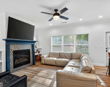 1170 Moton Avenue Sw - Photo Thumbnail 7