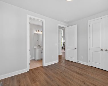 491 Pearl Street - Photo Thumbnail 17