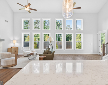 491 Pearl Street - Photo Thumbnail 9