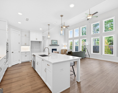 491 Pearl Street - Photo Thumbnail 10