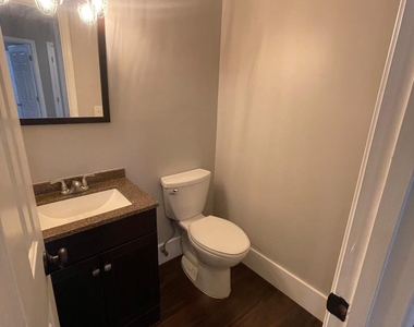 3381 Hunters Point Road Se - Photo Thumbnail 10