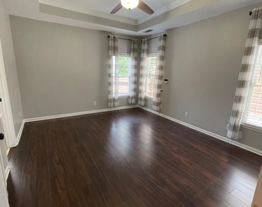 3381 Hunters Point Road Se - Photo Thumbnail 11