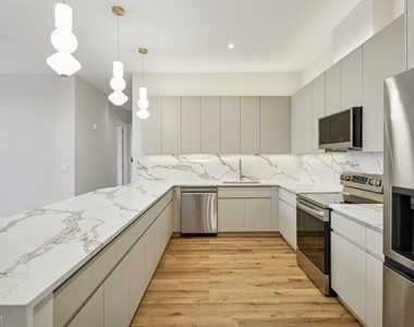 1722 Springfield Ave - Photo Thumbnail 11