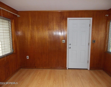 914 Radnor Avenue - Photo Thumbnail 15