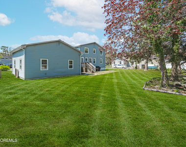 914 Radnor Avenue - Photo Thumbnail 5