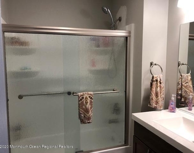 234 Frankfort Avenue - Photo Thumbnail 13
