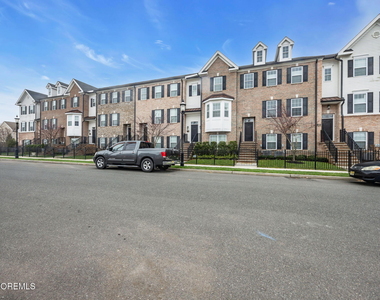 24 Catherine Street - Photo Thumbnail 2