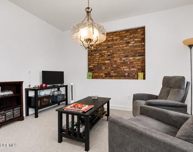 24 Catherine Street - Photo Thumbnail 8