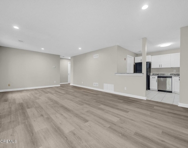10-5 Boise Court - Photo Thumbnail 8