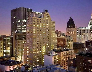 Murray St - Photo Thumbnail 1