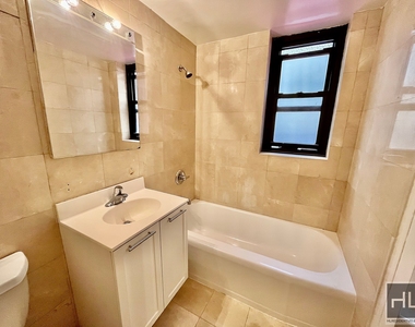 East 55 Street - Photo Thumbnail 6