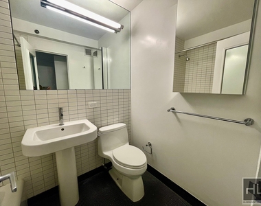 East 39th Street - Photo Thumbnail 7