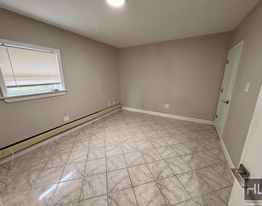 Edwards Place - Photo Thumbnail 1
