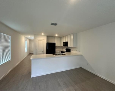 914 Sandhill Crane Lane - Photo Thumbnail 1