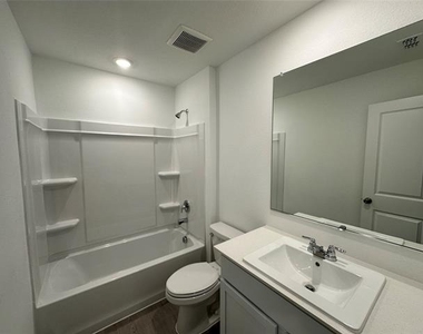 914 Sandhill Crane Lane - Photo Thumbnail 10