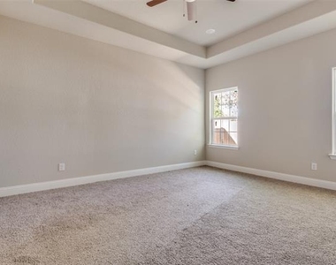 5520 Goodman Avenue - Photo Thumbnail 5