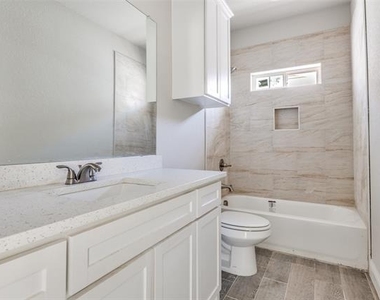 5520 Goodman Avenue - Photo Thumbnail 8