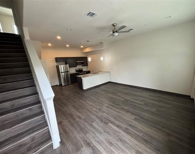 710 Benge Drive - Photo Thumbnail 6