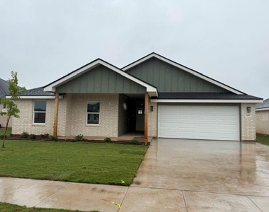7650 Hudson Way - Photo Thumbnail 1