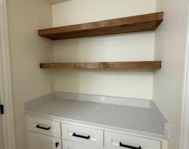 7650 Hudson Way - Photo Thumbnail 9