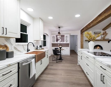 10922 Ferndale Road - Photo Thumbnail 6