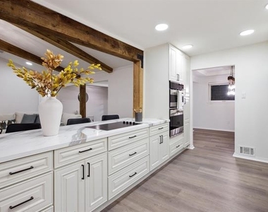 10922 Ferndale Road - Photo Thumbnail 10