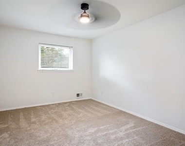 10922 Ferndale Road - Photo Thumbnail 37